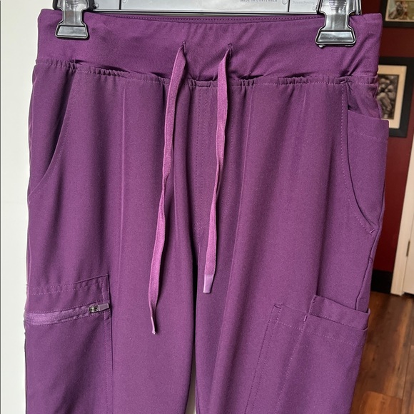 Scrub Set - Picture 3 of 5